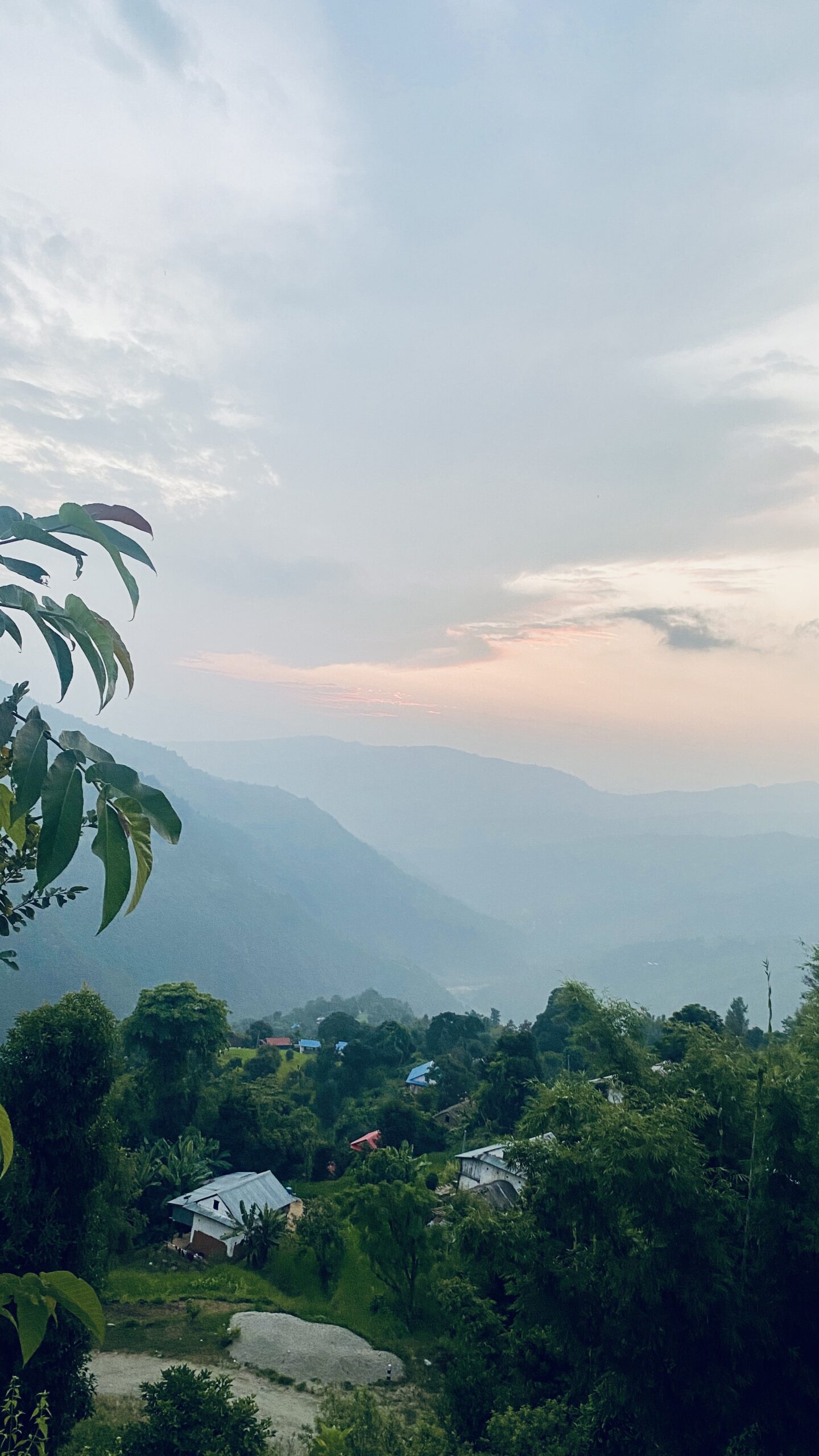 सम्मान त सबैको गर्नुपर्छ तर आफ्नो सम्मान बचाएर